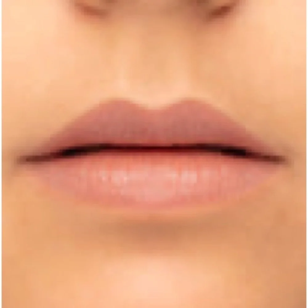 Kevyn Aucoin unforgettable lipstick - rouge